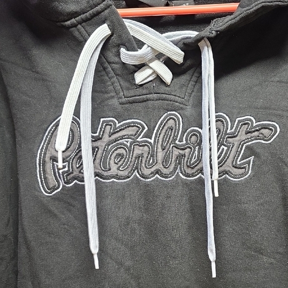 4xl Peterbilt Black Logo Hoodie Pennant - Picture 2 of 5